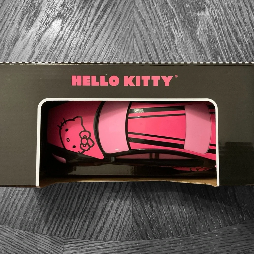 🎄Hello Kitty Cool Remote Control High Speed 32ft Distance Racing Car! - Picture 9 of 12